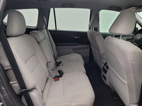Used 2018 Honda Pilot EX image 19