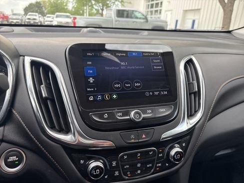 Certified 2023 Chevrolet Equinox Premier FWD image 17