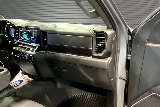 Used 2023 Chevrolet Silverado 1500 LT AWD/4WD image 26
