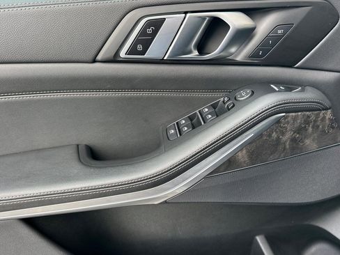 Used 2023 BMW X5 xDrive40i w/ Premium Package AWD/4WD image 11