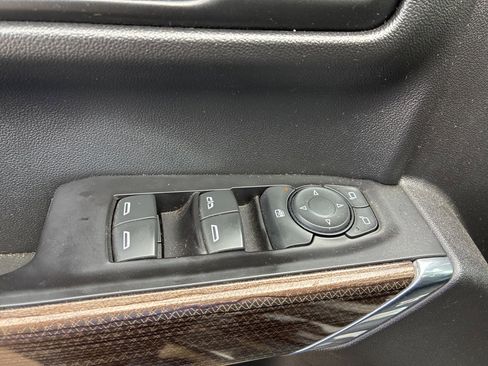 Certified 2020 Chevrolet Silverado 1500 LT Trail Boss image 9