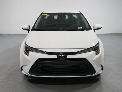 Certified 2024 Toyota Corolla LE FWD image 2