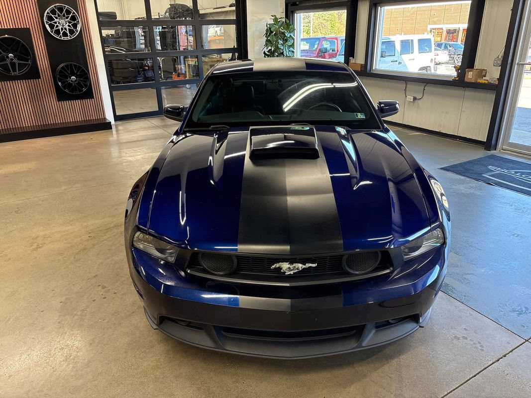 Used 2010 Ford Mustang GT Premium RWD image 20