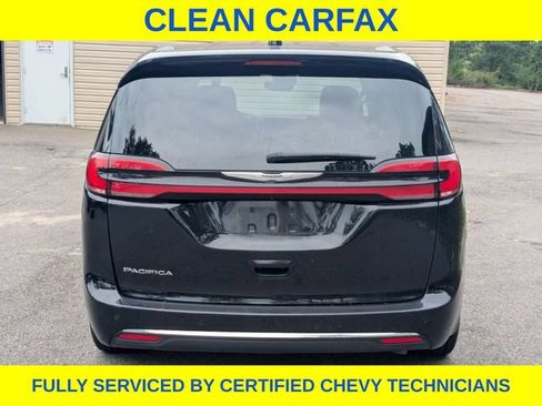 Used 2025 Chrysler Pacifica Select FWD image 6