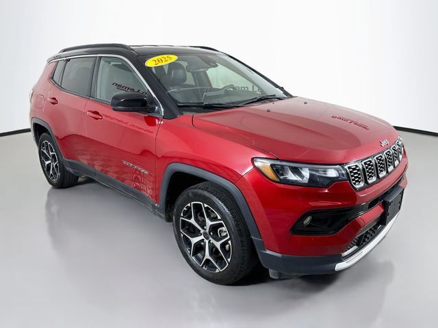 Used 2025 Jeep Compass Limited AWD/4WD image 1