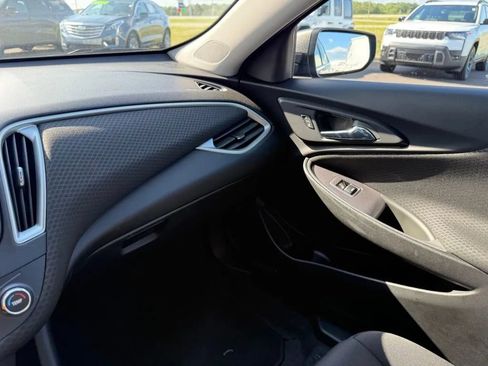 Used 2020 Chevrolet Malibu LS FWD image 20