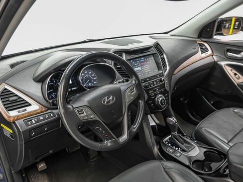 Used 2018 Hyundai Santa Fe Sport image 3