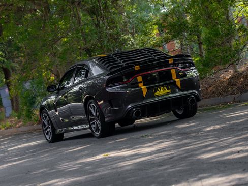 Used 2020 Dodge Charger R/T w/ Plus Group RWD image 48