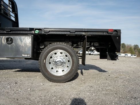 New 2026 RAM 4500 4x4 Crew Cab DRW w/ Laramie Trim Package image 6