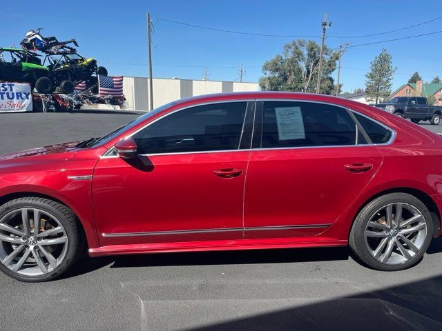 Used 2017 Volkswagen Passat 1.8T R-Line FWD image 8