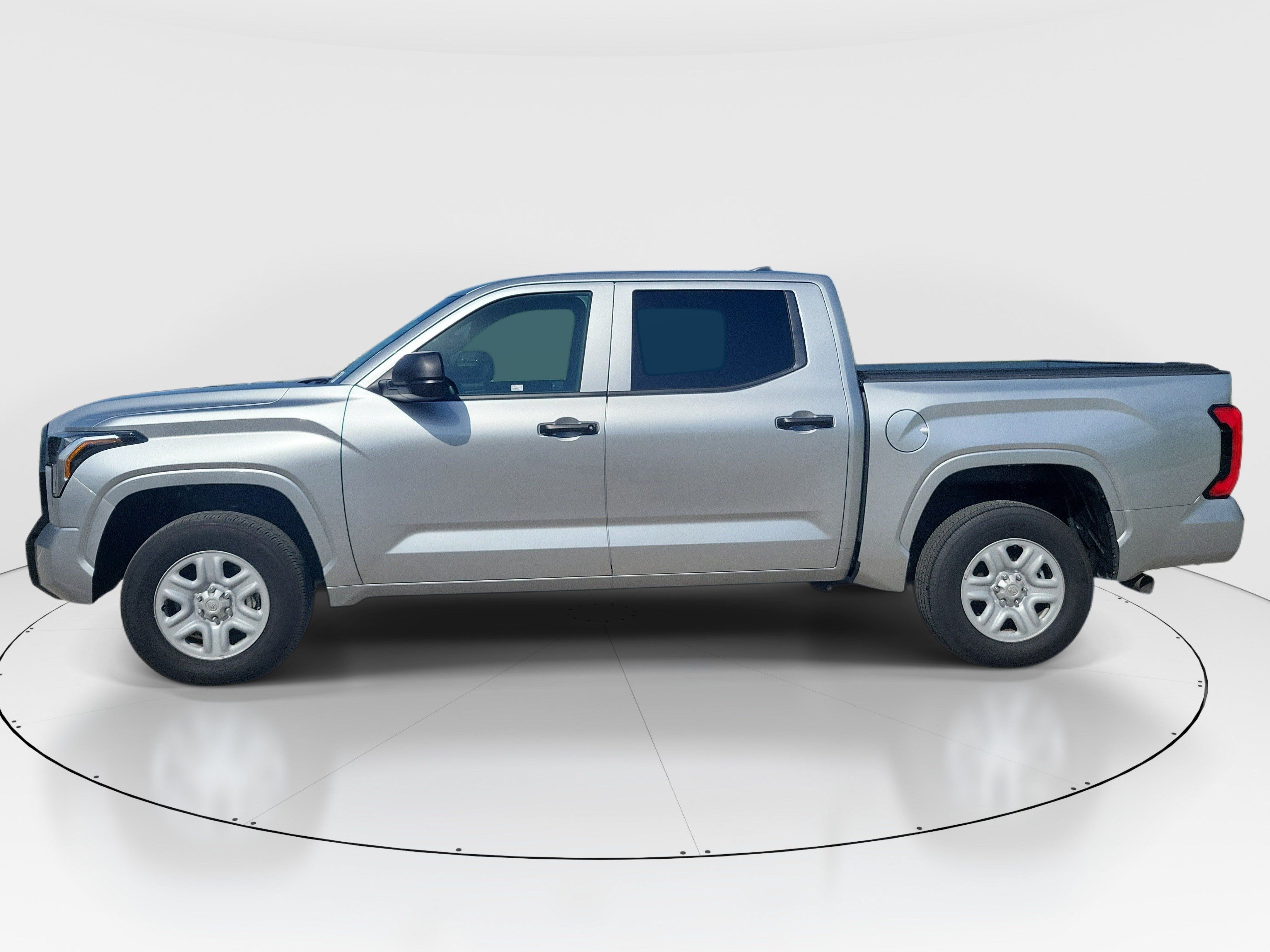 Used 2026 Toyota Tundra SR AWD/4WD image 4