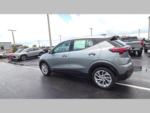 New 2027 Chevrolet Bolt LT w/ Comfort Package FWD image 18