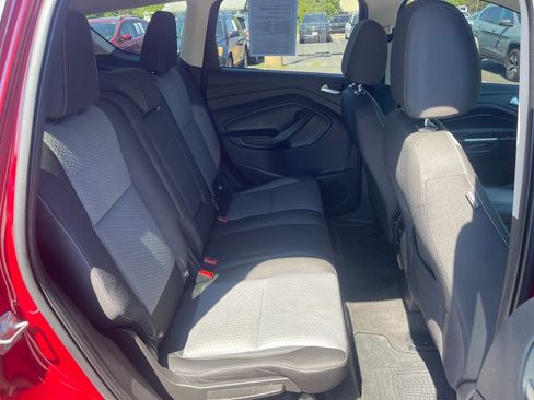 Used 2017 Ford Escape SE w/ SE Cold Weather Package AWD/4WD image 31