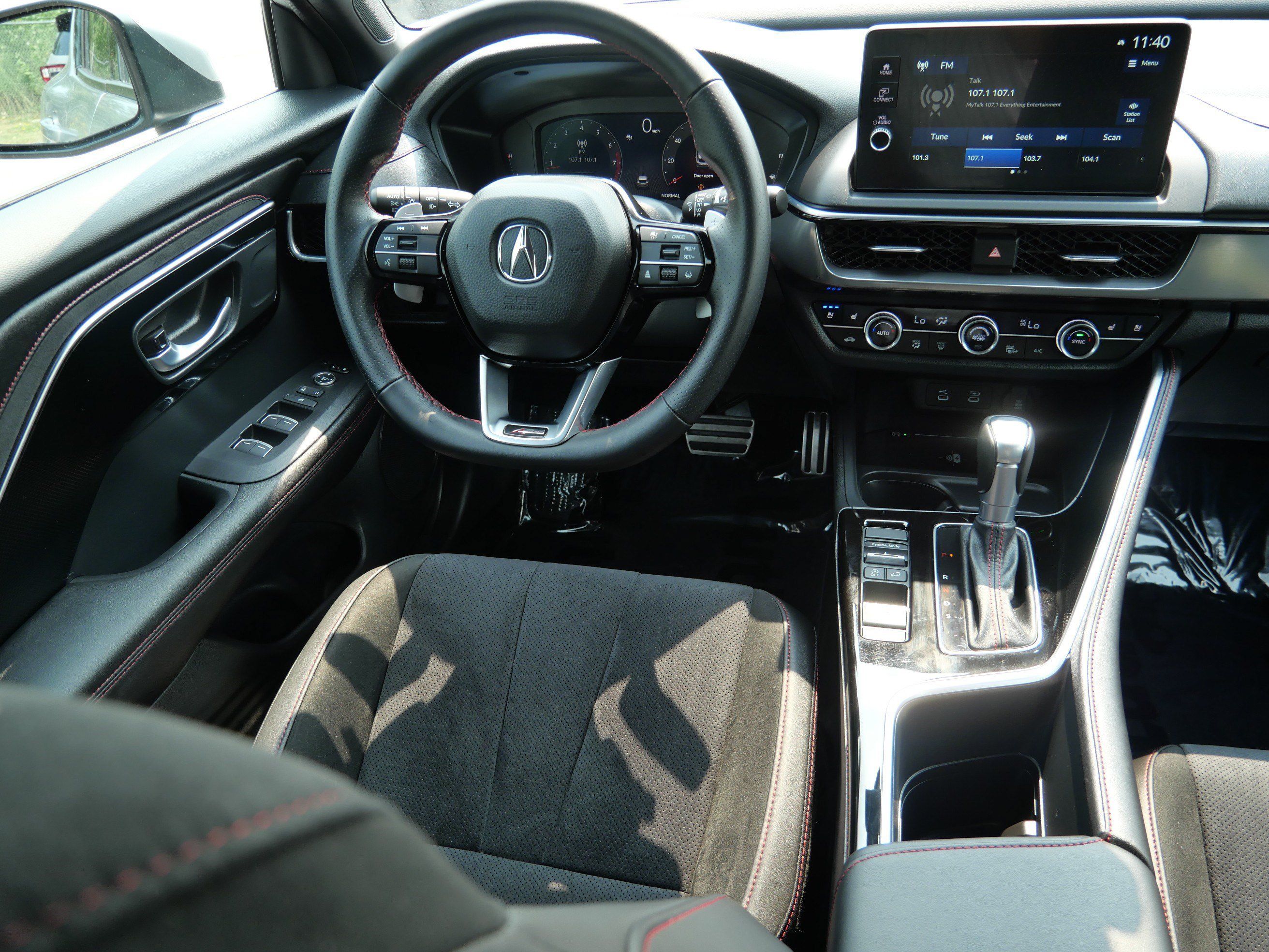 Certified 2025 Acura ADX A-Spec AWD/4WD image 9