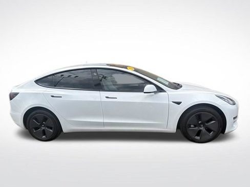 Used 2023 Tesla Model 3 Standard Range RWD image 6
