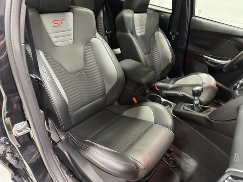 Used 2013 Ford Focus ST image 12