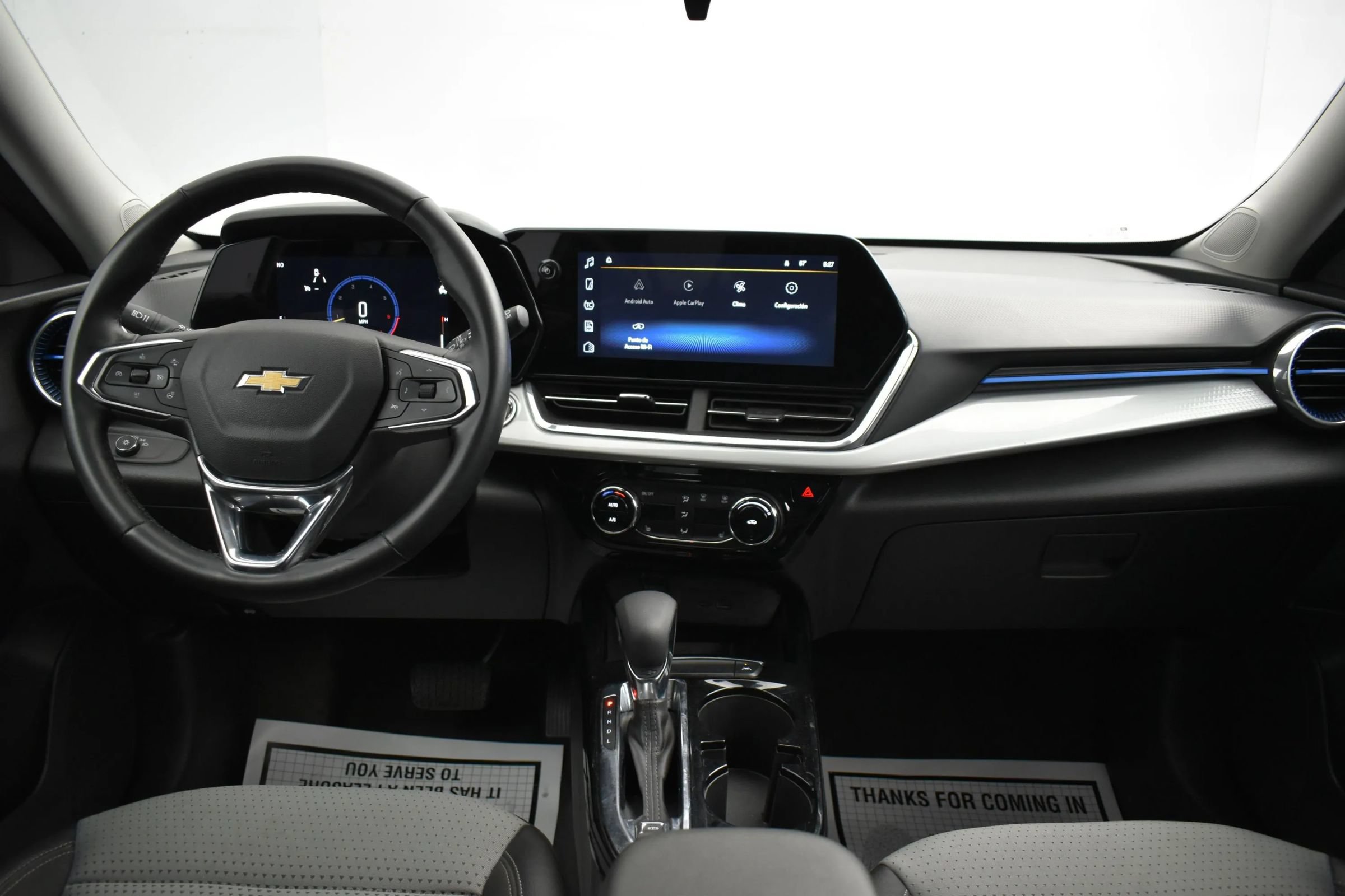 Used 2025 Chevrolet Trax LT w/ LT Convenience Package FWD image 19