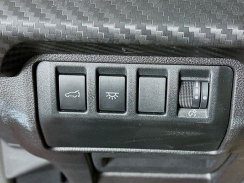 Used 2025 Subaru Ascent Premium image 17