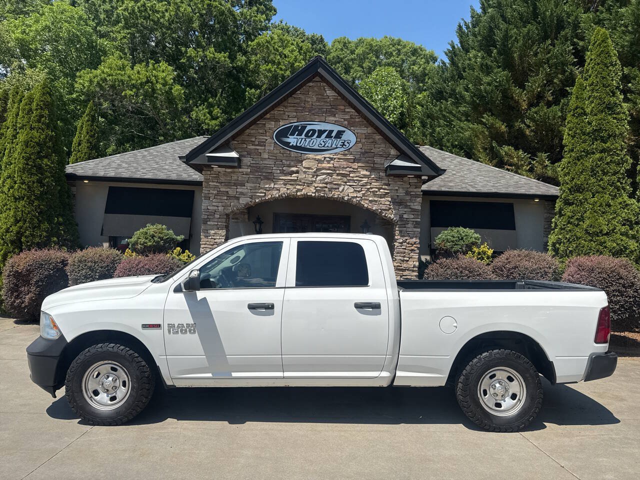 Used 2018 RAM 1500 Tradesman w/ Popular Equipment Group AWD/4WD image 1
