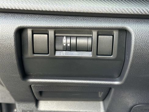 Used 2024 Subaru Crosstrek 2.5i Limited w/ Crosstrek Mirror Package image 41