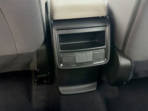 Used 2025 Subaru Forester image 28