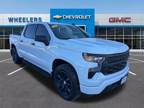 Used 2023 Chevrolet Silverado 1500 Custom image 8