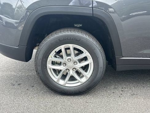 New 2026 Jeep Grand Cherokee Laredo X RWD image 17