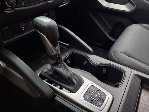 New 2026 Nissan Frontier SV image 17