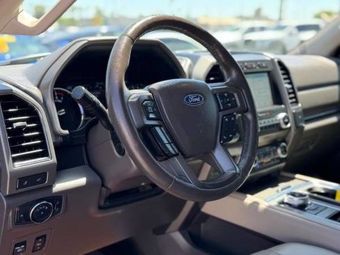 Used 2019 Ford Expedition XLT w/ Equipment Group 202A RWD image 9