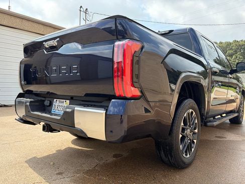 Used 2024 Toyota Tundra Limited AWD/4WD image 16