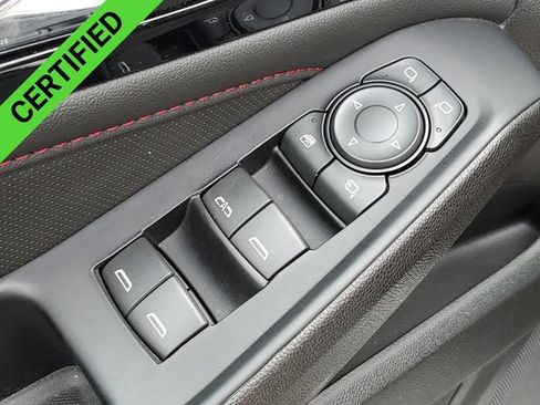 Certified 2023 Chevrolet Traverse RS w/ LPO, Floor Liner Package AWD/4WD image 27