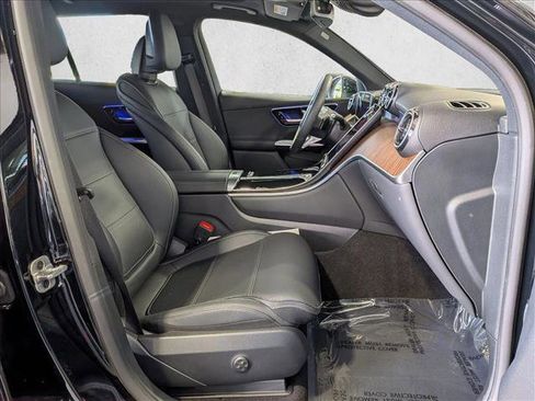 Used 2026 Mercedes-Benz GLC 300 4MATIC image 21