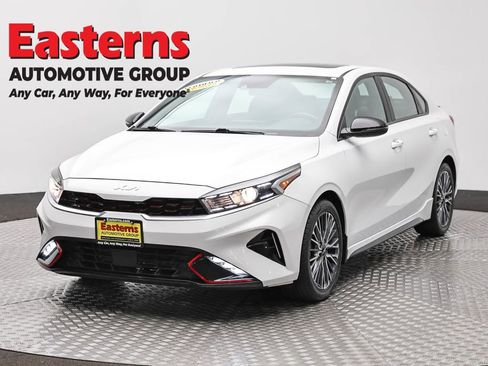 Used 2022 Kia Forte GT-Line w/ GT-Line Premium Package FWD image 1
