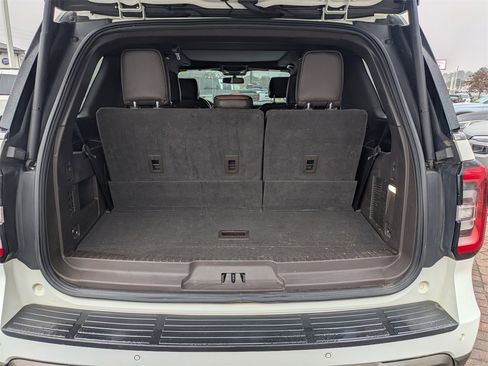 Used 2022 Ford Expedition King Ranch image 14