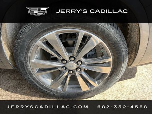 Used 2022 Cadillac XT6 Premium Luxury FWD image 6