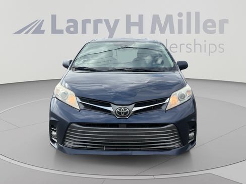 Used 2019 Toyota Sienna XLE AWD/4WD image 8