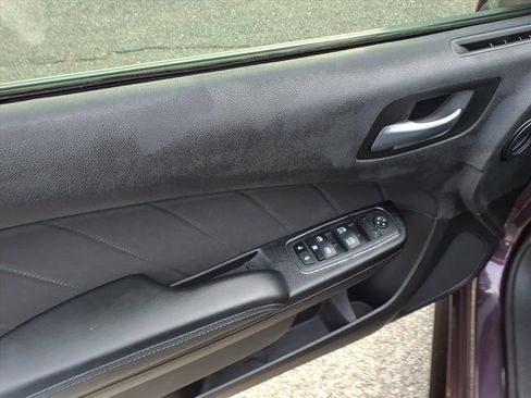 Used 2022 Dodge Charger SXT w/ Blacktop Package image 24