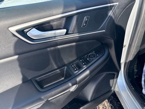 Used 2024 Ford Edge SEL w/ Convenience Package image 27