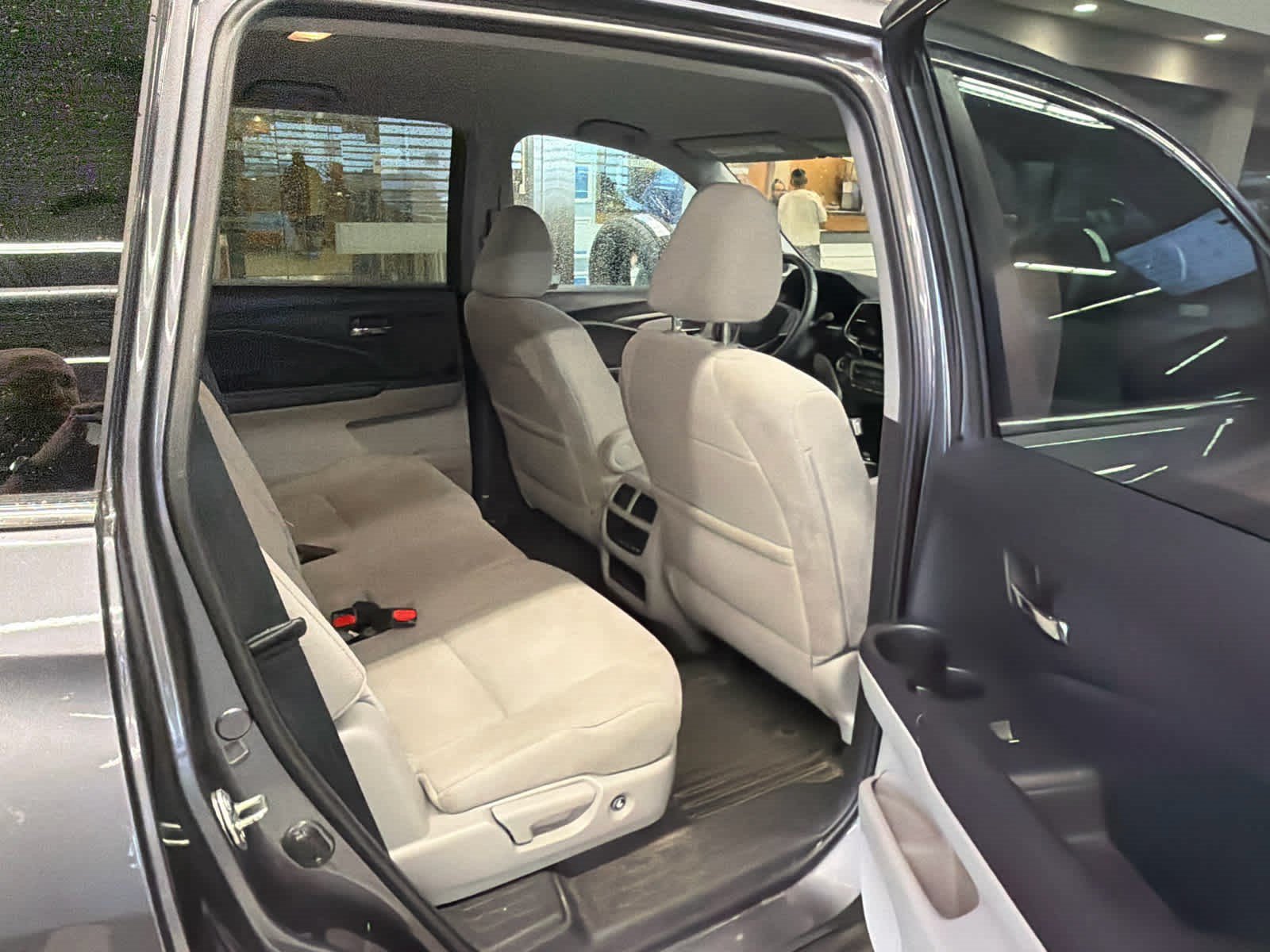 Used 2020 Honda Pilot EX image 6
