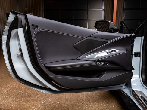 Used 2023 Chevrolet Corvette Stingray Coupe image 26