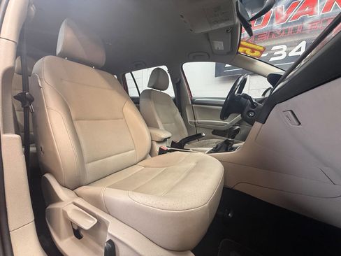 Used 2015 Volkswagen Golf SE FWD image 4