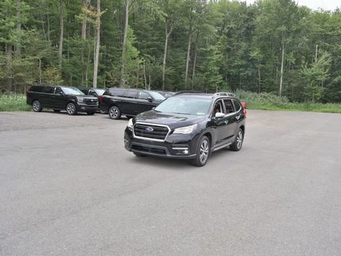 Used 2019 Subaru Ascent Touring AWD/4WD image 3