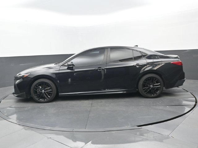 Used 2025 Toyota Camry SE FWD image 7