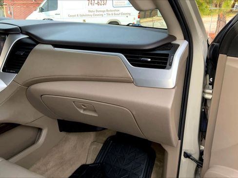 Used 2015 GMC Yukon SLT w/ Open Road Package image 16