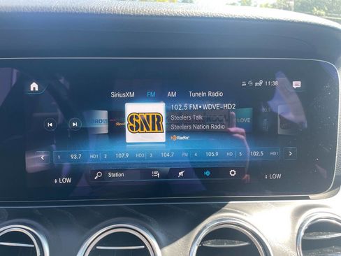 Used 2023 Mercedes-Benz E 350 E 350 4MATIC AWD 4dr Sedan image 36