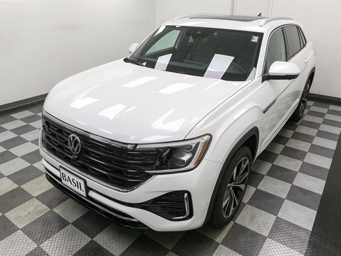 New 2026 Volkswagen Atlas Cross Sport SEL Premium R-Line image 6