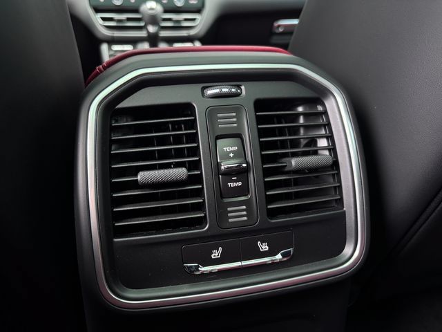 Certified 2026 Porsche Macan GTS AWD/4WD image 25