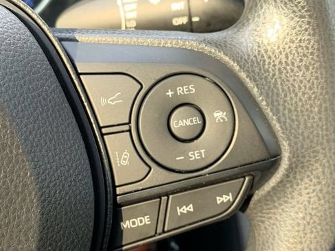 Certified 2025 Toyota RAV4 LE AWD/4WD image 28