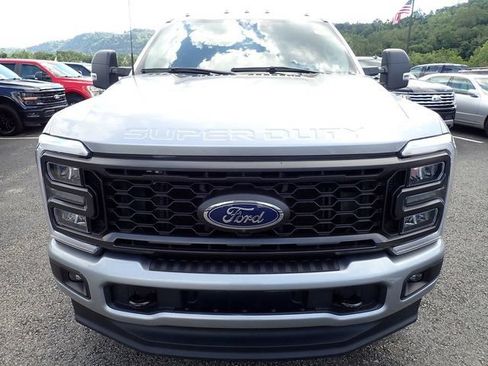 Used 2023 Ford F250 XLT w/ XLT Premium Package AWD/4WD image 9