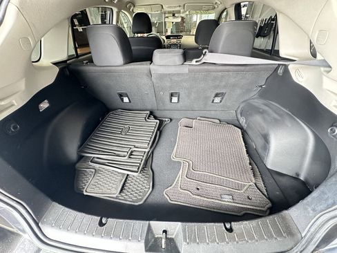 Used 2014 Subaru Crosstrek 2.0i Premium image 2